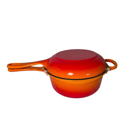 New In Box Le Creuset Multifunction Pan, 2.5 Qt. 2 in 1 Frame Orange Sauté Pan - Picture 6 of 11